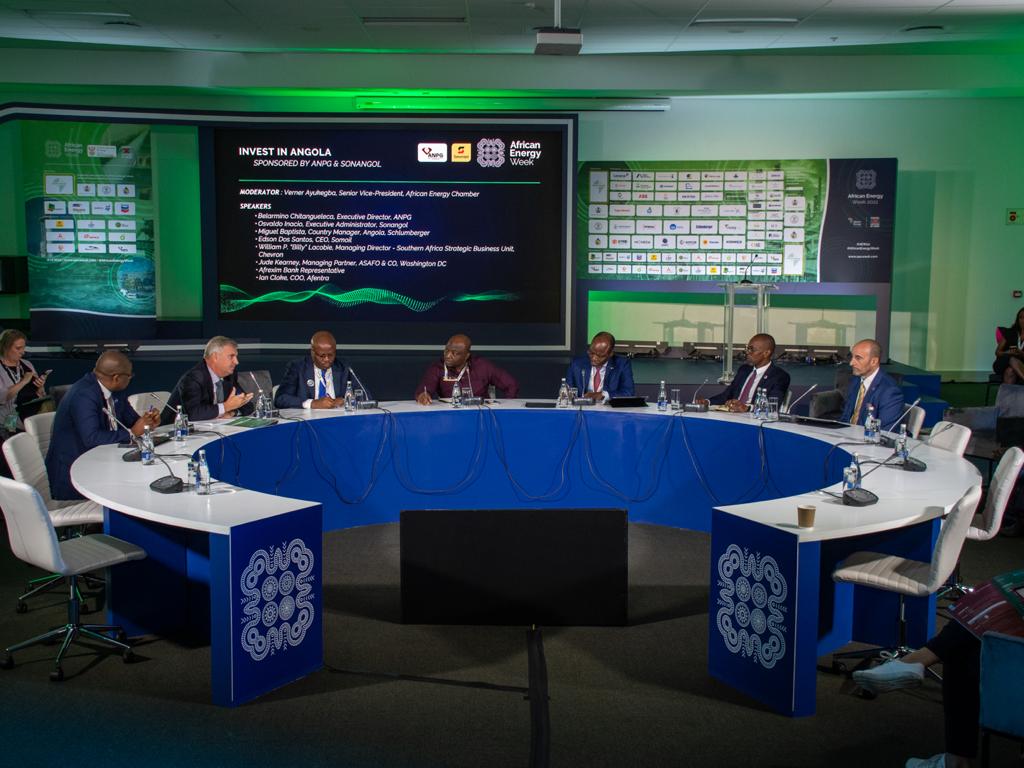 A Sonangol posiciona-se como um parceiro fi&aacute;vel de investimento e crescimento industrial na AEW 2022￼