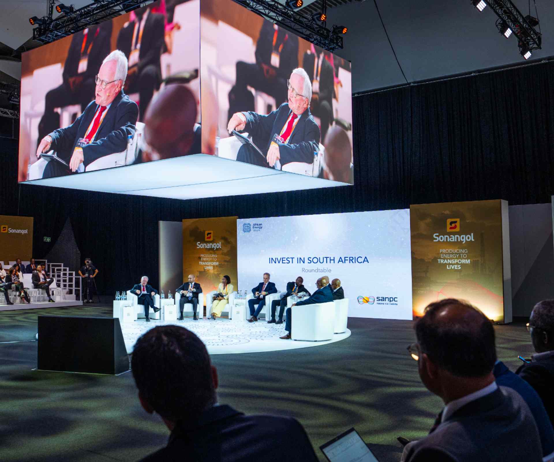 ExxonMobil Targets LNG Projects as South Africa Pushes Gas Development